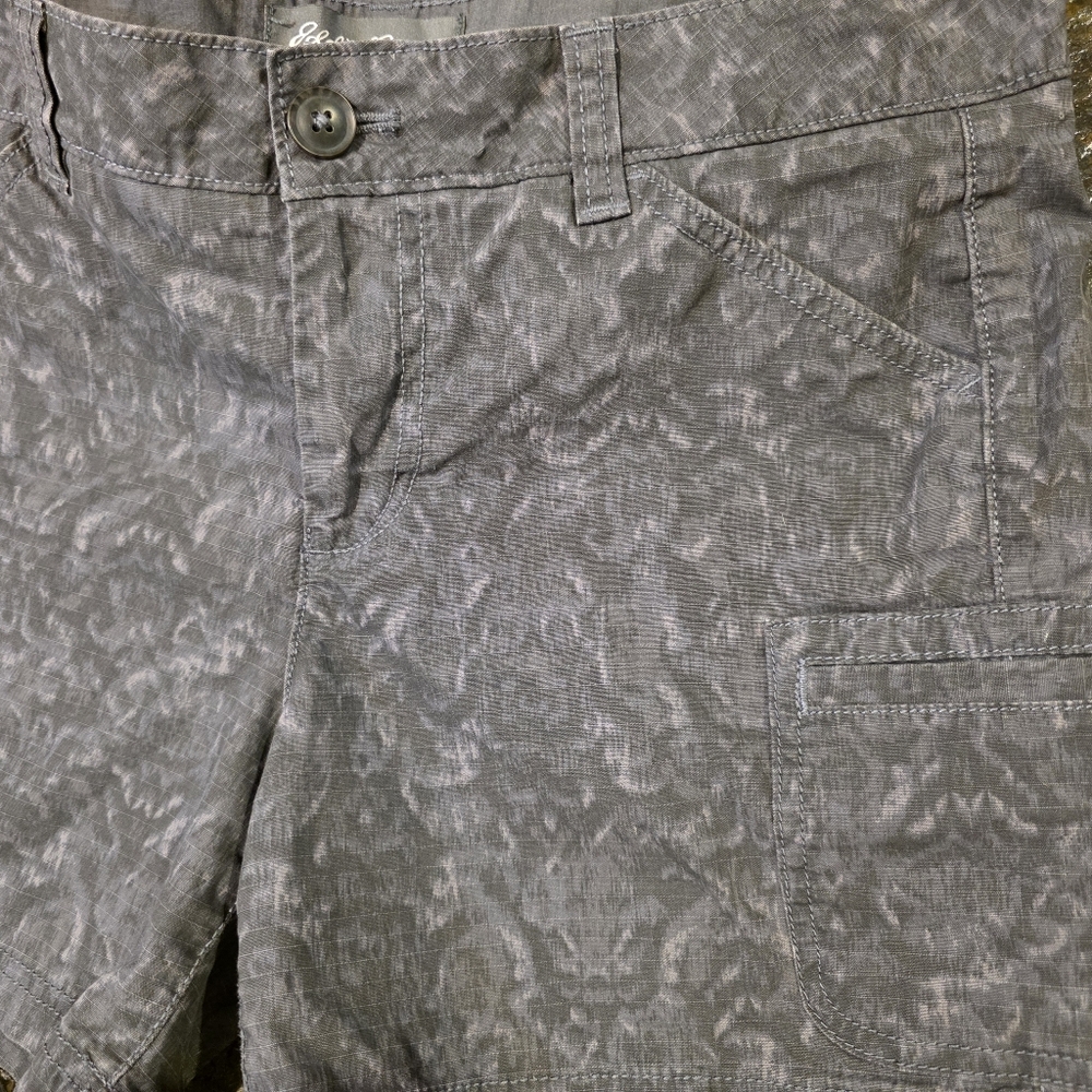 Eddie Bauer Dark Gray/Smoke Subtle Print Women's Mid-Waist Bermuda Shorts. Sz10 - Picture 3 of 6